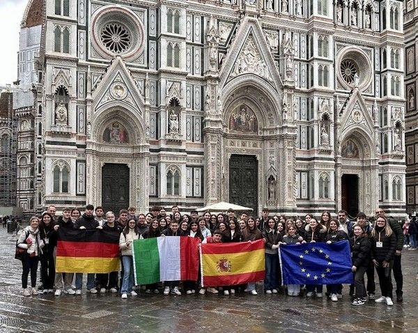 25 erasmus 01