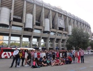 01 bernabeu warner 1 320px