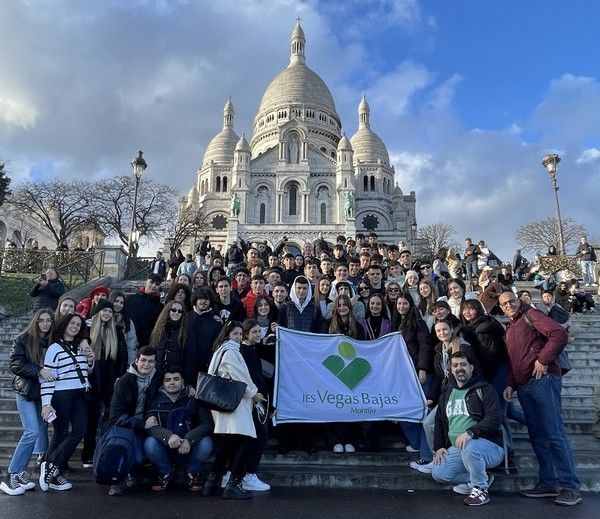 53 paris 01