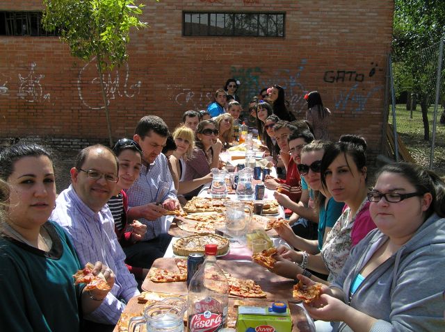 comida_con_alumnos_marzo_2012_3